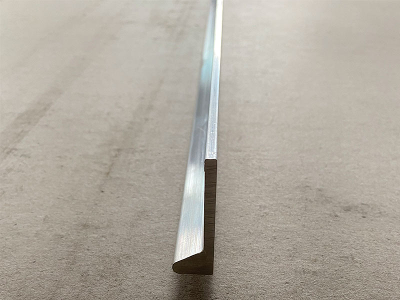 Marine Aluminum Heat Sink Profile for Saltwater Resistant Electronics Cooling Systems
